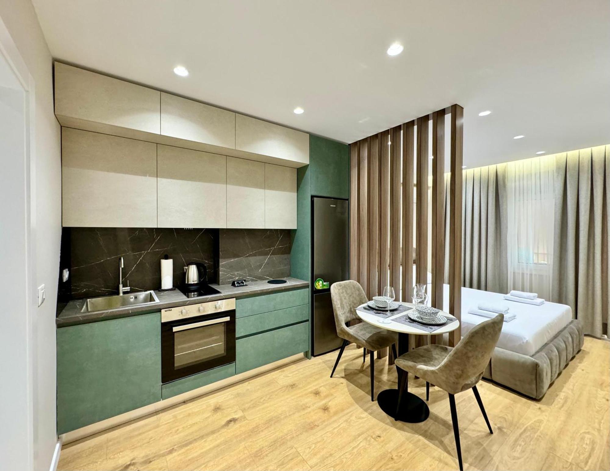 E&R Apartments At Myslym Shyri 地拉那 外观 照片