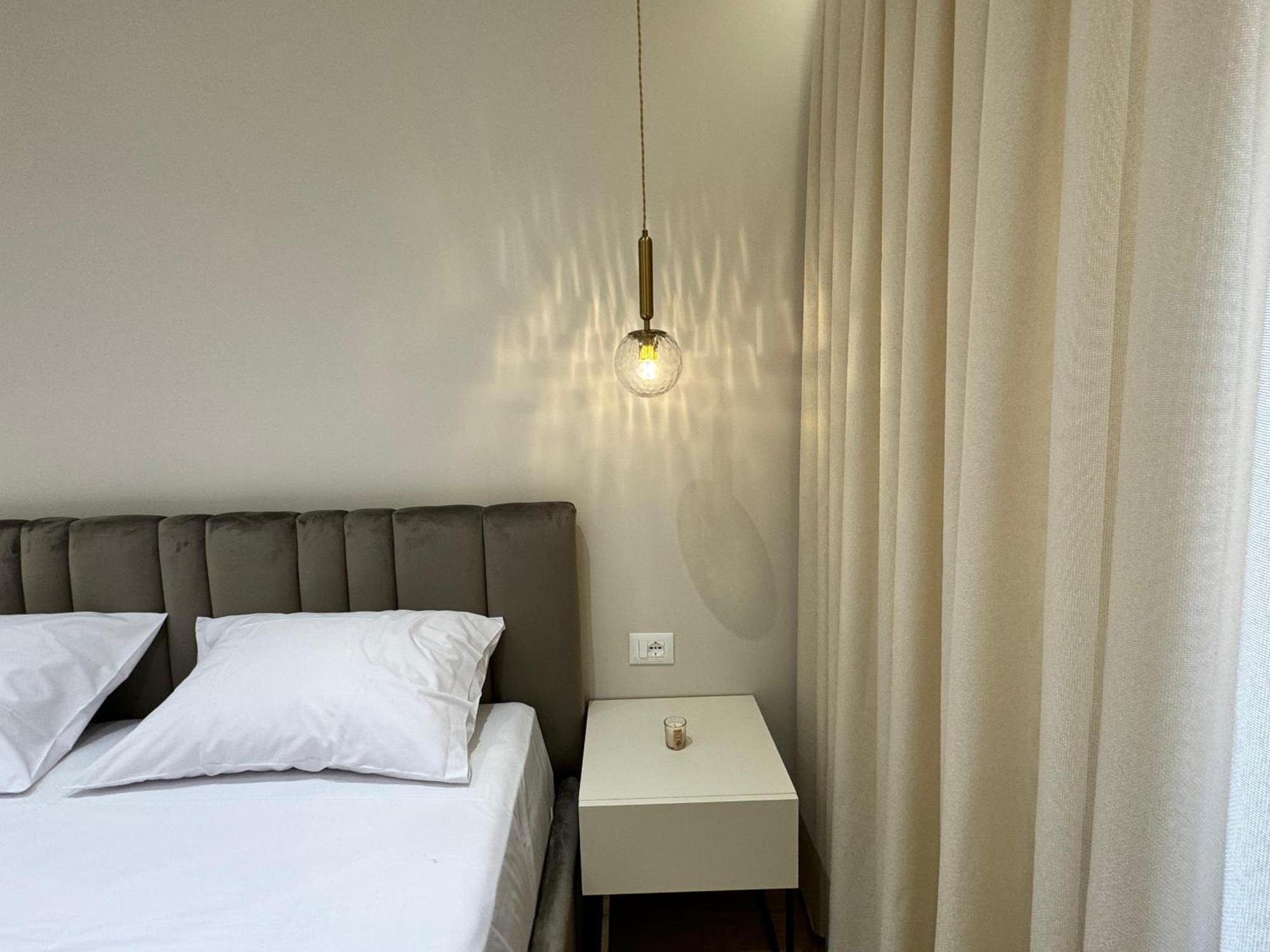 E&R Apartments At Myslym Shyri 地拉那 外观 照片